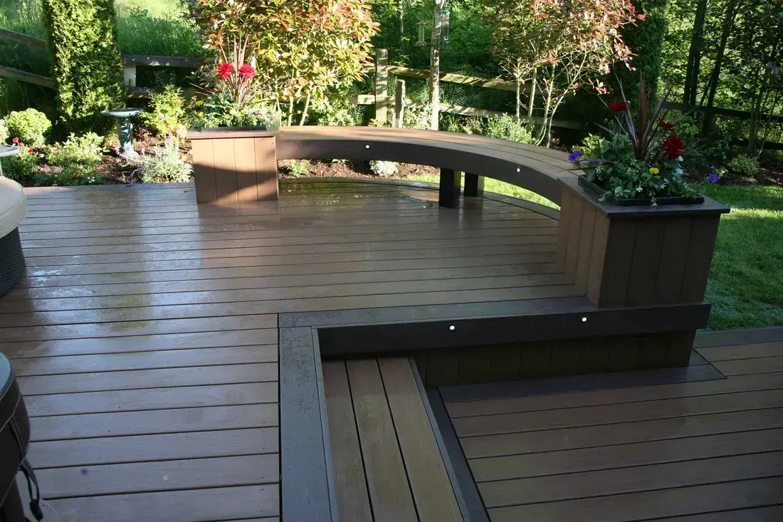 custom-deck-with-lighting-project-by-drdecks