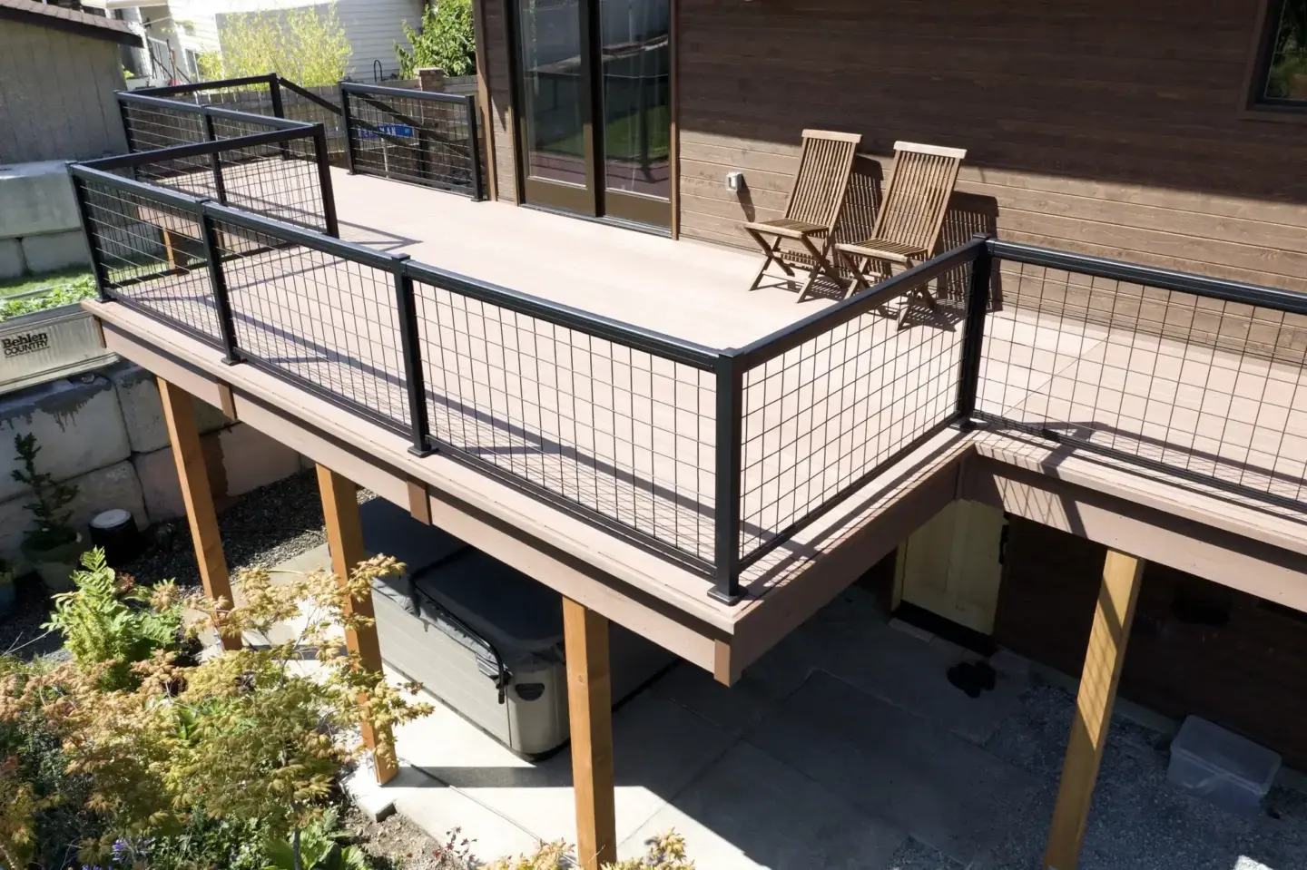 elevated-deck-with-chain-link-railing-project