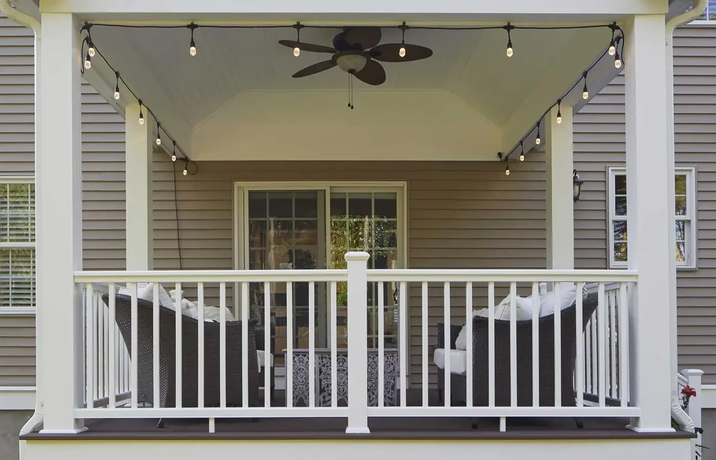 Sk tmb american walnut boston landmark decking
