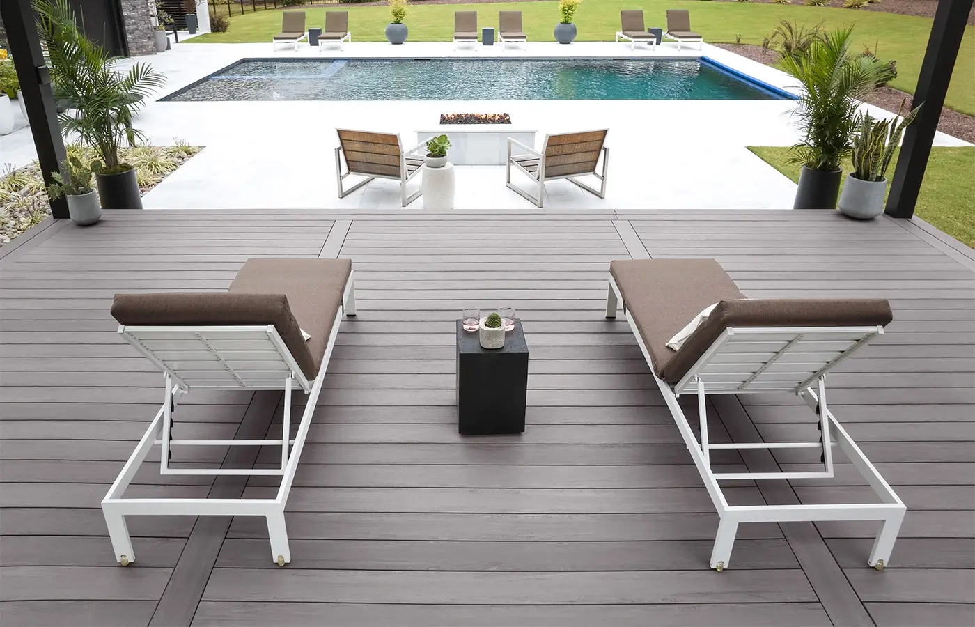 Sk tmb castle gate coastline landmark decking